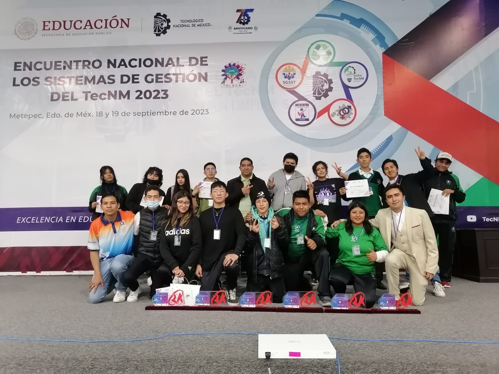 Participación en competencia regional